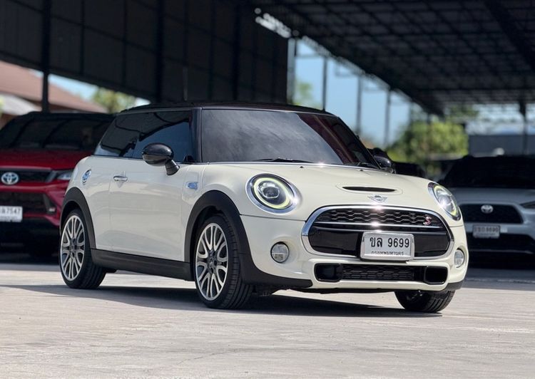รถ Mini Hatch Cooper 2.0 S สี ขาว