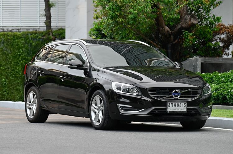 Volvo V60 2014 1.6 Drive Sedan เบนซิน ไม่ติดแก๊ส เกียร์อัตโนมัติ ดำ รูปที่ 2