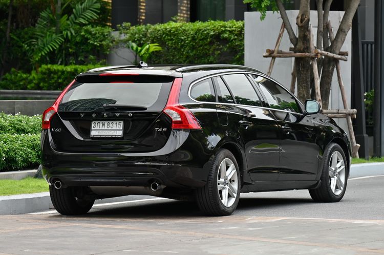 Volvo V60 2014 1.6 Drive Sedan เบนซิน ไม่ติดแก๊ส เกียร์อัตโนมัติ ดำ รูปที่ 4