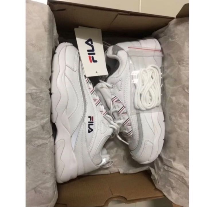 รองเท้าผ้าใบ ขาว UK 3.5 | EU 36 | US 5 รองเท้า Fila ของแท้จากshopเชจู มือ1