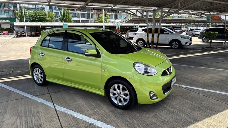 รถ Nissan March 1.2 VL สี เขียว