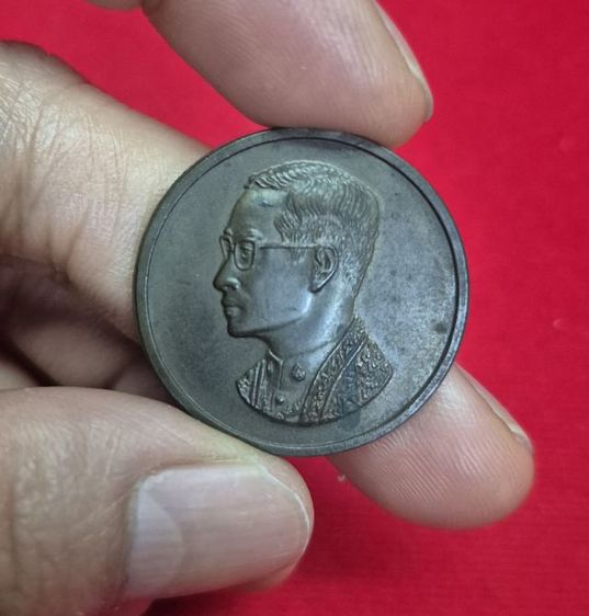 เหรียญคุ้มเกล้าร.9 ปี2522