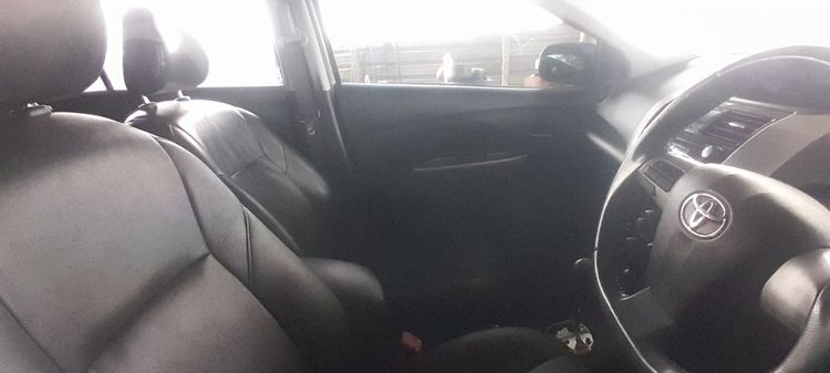 รถ Toyota Vios 1.5 G สี เทา