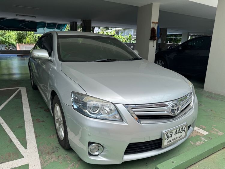 รถ Toyota Camry 2.4 Hybrid สี เทา