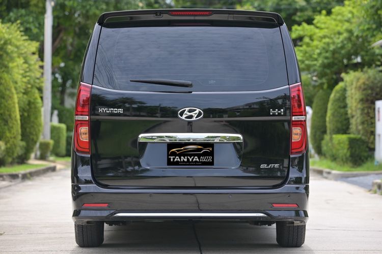 Hyundai H-1  2020 2.5 Elite Van ดีเซล ไม่ติดแก๊ส เกียร์อัตโนมัติ ดำ รูปที่ 3