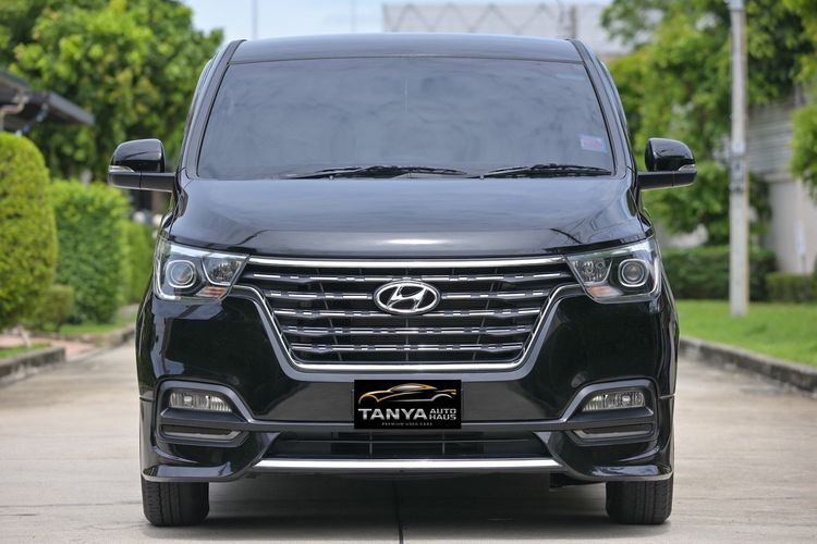 Hyundai H-1  2020 2.5 Elite Van ดีเซล ไม่ติดแก๊ส เกียร์อัตโนมัติ ดำ รูปที่ 2
