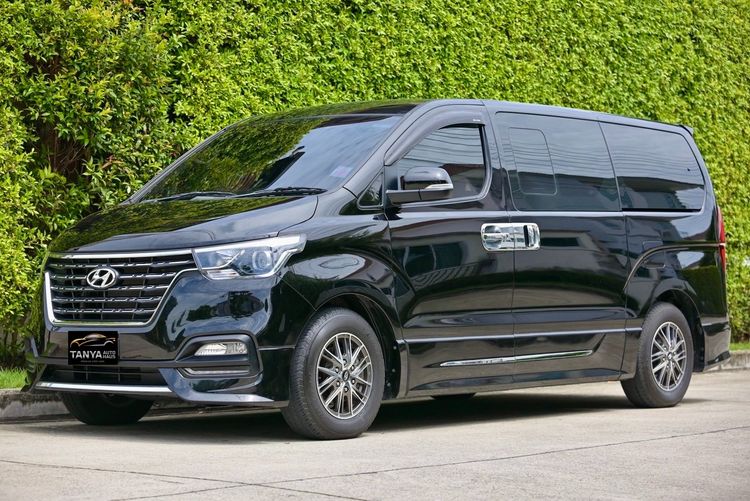 รถ Hyundai H-1  2.5 Elite สี ดำ
