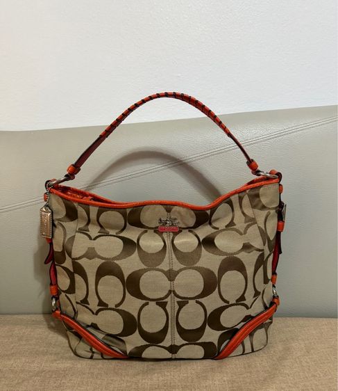 ผ้า กระเป๋า Coach Chelsea Katarina Signature Hobo Bag