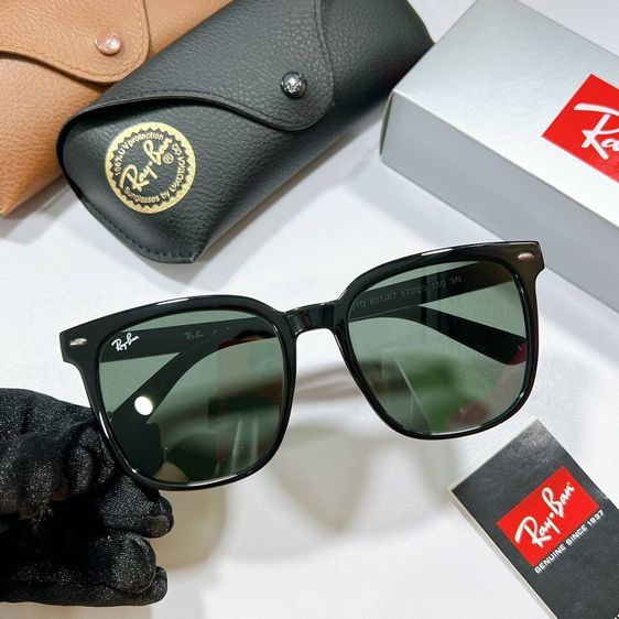 Ray-Ban RB4401D ครับ เป็นทรงสี่เหลี่ยมโอเวอร์ไซส์ แว่นตา รูปที่ 7