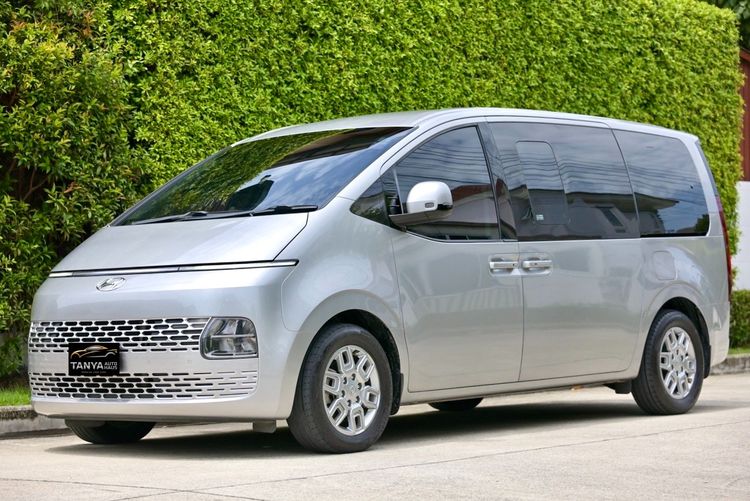 รถ Hyundai Staria 2.2 S สี เทา