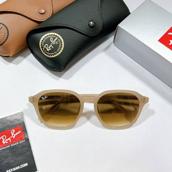Ray-Ban RB4459D เป็นทรงคลาสสิกที่มีความร่วมสมัย หน้าแว่นมีความมนกึ่งเหลี่ยม แว่นตา รูปที่ 5