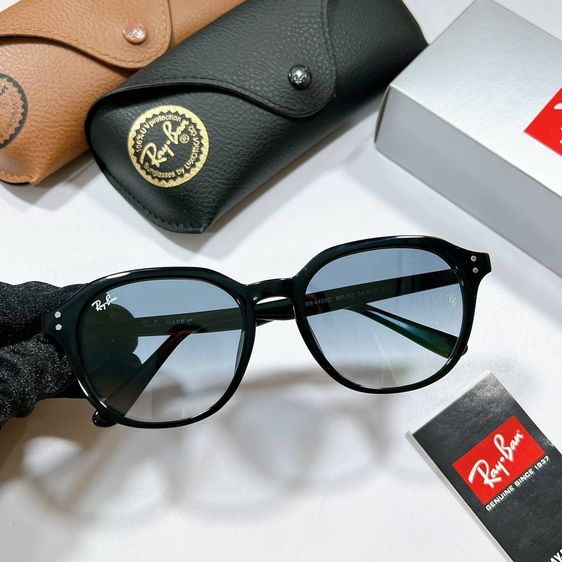 Ray-Ban RB4459D เป็นทรงคลาสสิกที่มีความร่วมสมัย หน้าแว่นมีความมนกึ่งเหลี่ยม แว่นตา รูปที่ 8