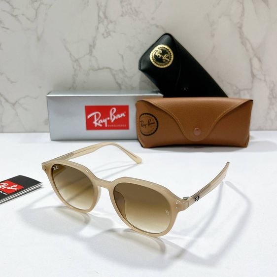 Ray-Ban RB4459D เป็นทรงคลาสสิกที่มีความร่วมสมัย หน้าแว่นมีความมนกึ่งเหลี่ยม แว่นตา รูปที่ 13
