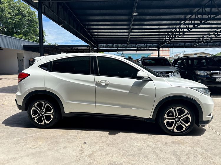 Honda HR-V 2019 1.8 E Utility-car เบนซิน เกียร์อัตโนมัติ ขาว รูปที่ 4