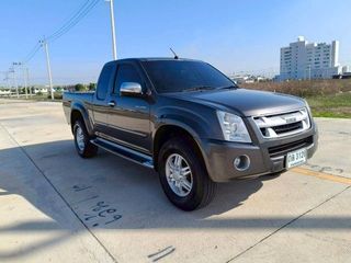 ใช้งานน้อย 2010 isuzu d max2.5 mt