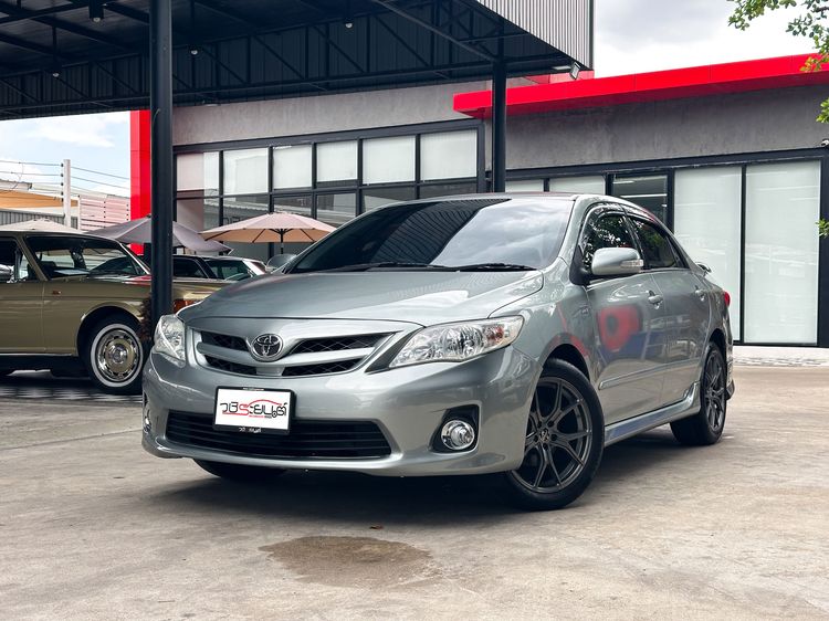 รถ Toyota Altis 1.8 E สี เทา