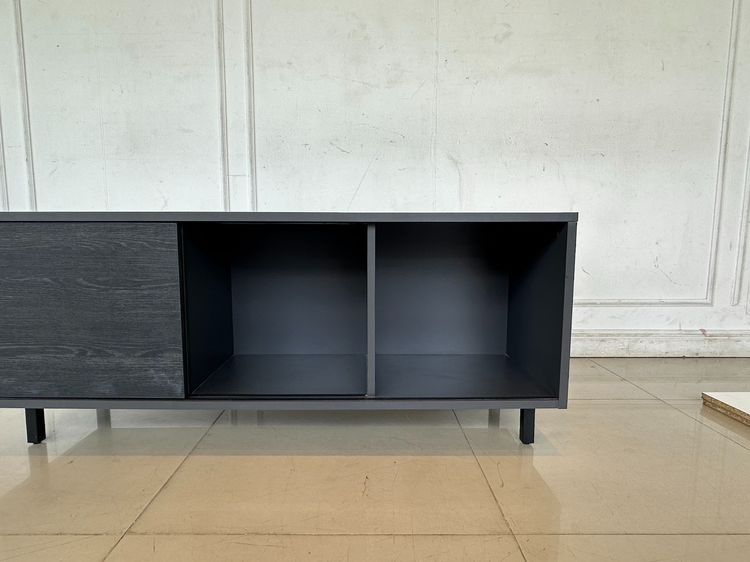 ตู้วางทีวี 2 บานเลื่อน โครงไม้ MDF สีเทา ขาเหล็กสีดำ รูปที่ 11