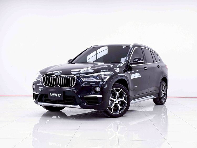 รถ BMW X1 1.5 sDrive18i xLine สี ดำ