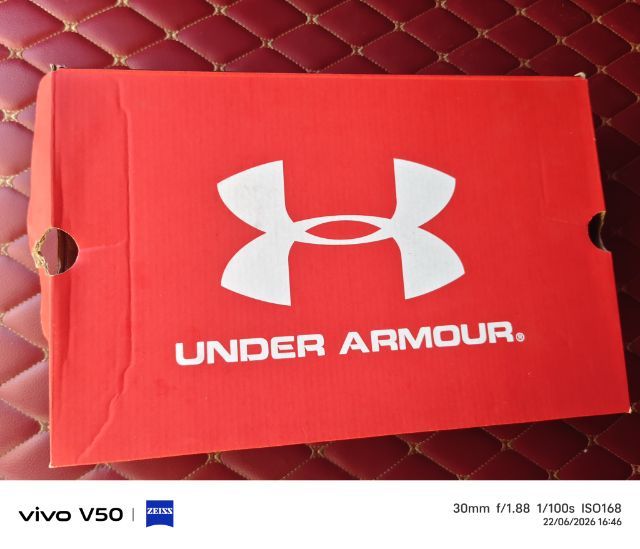  ส่งต่อรองเท้าวิ่ง ไลฟ์สไตล์ สภาพนางฟ้า Under Armour UA W Phantom 4 ARMR U ของแท้  มีป้ายกล่องครบ