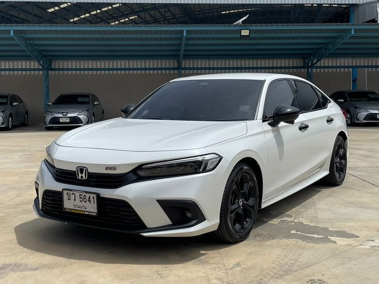 รถ Honda Civic 1.5 Turbo RS สี ขาว