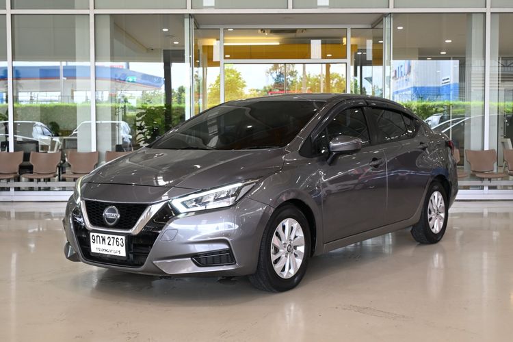รถ Nissan Almera 1.0 V สี เทา