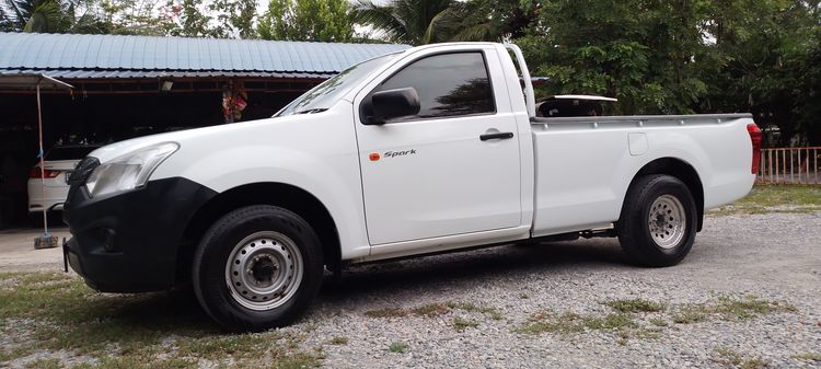 รถ Isuzu D-MAX 1.9 B สี ขาว