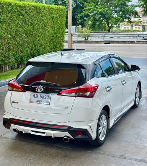 Toyota Yaris 2019 1.2 E Sedan เบนซิน เกียร์อัตโนมัติ ขาว รูปที่ 3