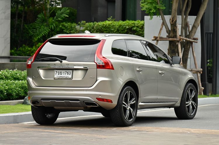 Volvo XC60 2017 2.0 D4 Utility-car ดีเซล ไม่ติดแก๊ส เกียร์อัตโนมัติ เทา รูปที่ 4