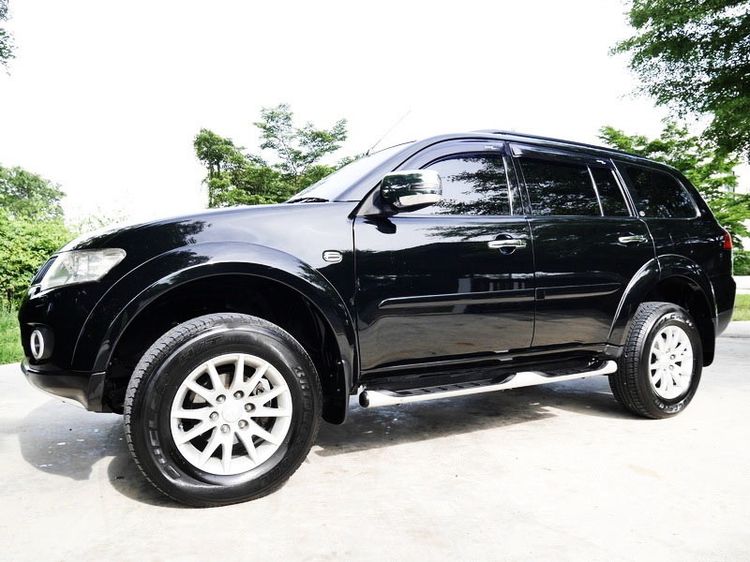รถ Mitsubishi Pajero Sport 2.5 GT สี ดำ