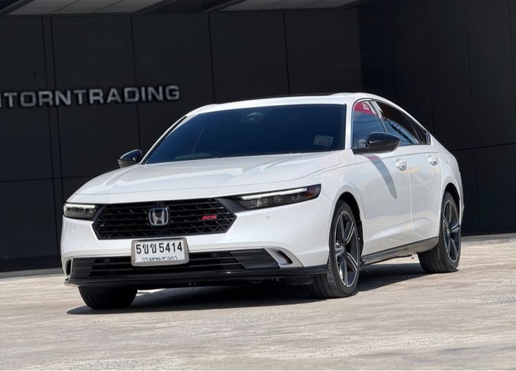 รถ Honda Accord 2.0 e:HEV RS สี ขาว