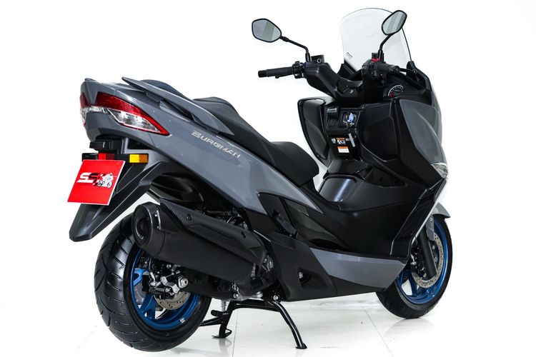 SUZUKI BURGMAN 400 สีเทาลัมโบ ปี2024 วิ่งน้อย 1,600km ไมล์แท้ มือเดียว สภาพป้ายแดง ไร้ริ้วรอย รูปที่ 5