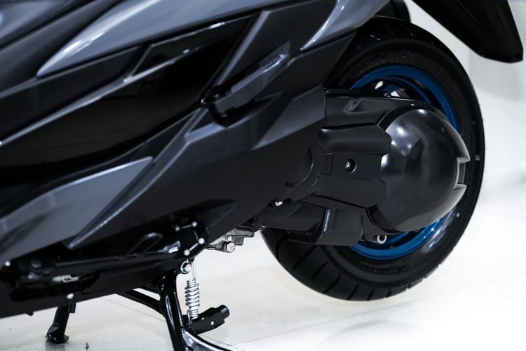 SUZUKI BURGMAN 400 สีเทาลัมโบ ปี2024 วิ่งน้อย 1,600km ไมล์แท้ มือเดียว สภาพป้ายแดง ไร้ริ้วรอย รูปที่ 7