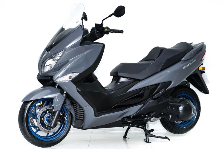 SUZUKI BURGMAN 400 สีเทาลัมโบ ปี2024 วิ่งน้อย 1,600km ไมล์แท้ มือเดียว สภาพป้ายแดง ไร้ริ้วรอย รูปที่ 3