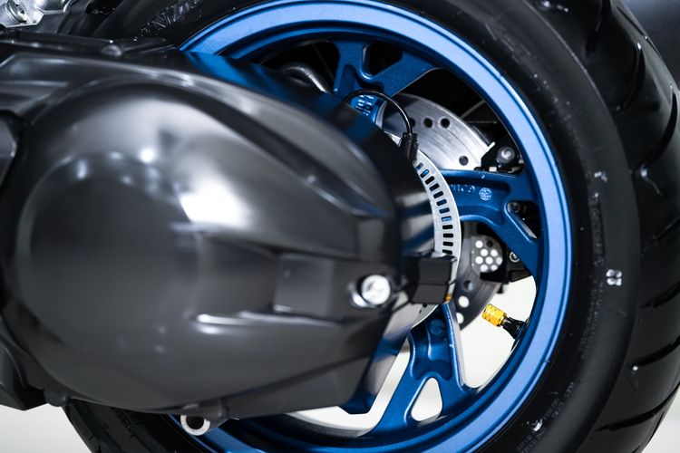SUZUKI BURGMAN 400 สีเทาลัมโบ ปี2024 วิ่งน้อย 1,600km ไมล์แท้ มือเดียว สภาพป้ายแดง ไร้ริ้วรอย รูปที่ 16
