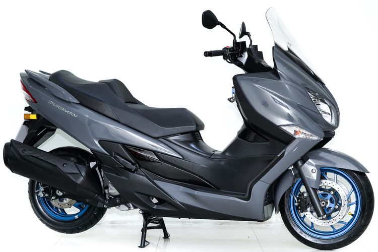 SUZUKI BURGMAN 400 สีเทาลัมโบ ปี2024 วิ่งน้อย 1,600km ไมล์แท้ มือเดียว สภาพป้ายแดง ไร้ริ้วรอย รูปที่ 15