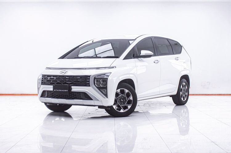 รถ Hyundai Stargazer 1.5 Smart 6 สี ขาว