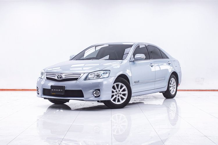 รถ Toyota Camry 2.4 Hybrid สี เทา