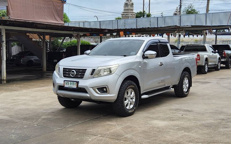 รถ Nissan Navara 2.5 S สี บรอนซ์เงิน