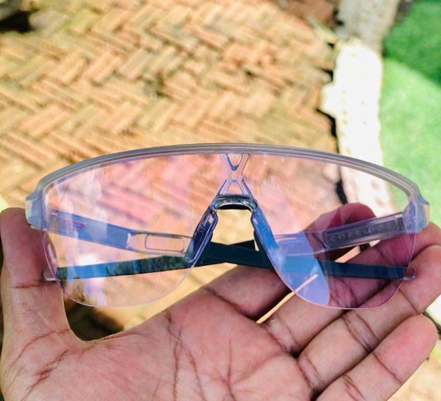 เเว่นตา oakley รูปที่ 17