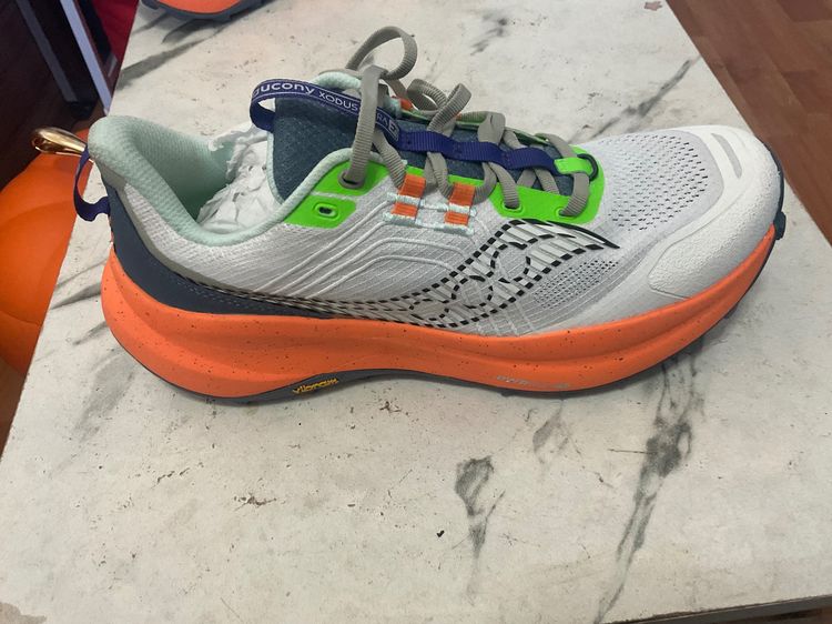 รองเท้าวิ่งเทรล Saucony Xodus Ultra 4 EU42 มือ 1 ไม่มีกล่อง รูปที่ 3