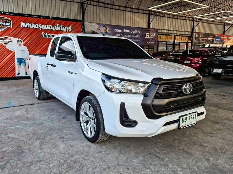 Toyota Hilux Revo 2020 Smart Cab 2.4 Entry Z Edition Pickup ดีเซล ไม่ติดแก๊ส เกียร์ธรรมดา ขาว รูปที่ 3