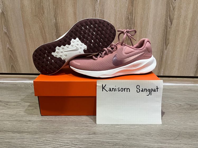 Nike Revolution 7 (size 37.5 EUR) ใส่ 1 ครั้ง