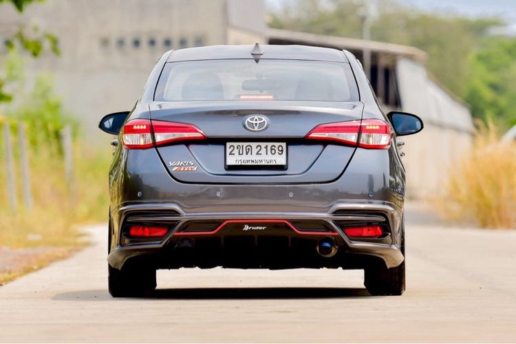 Toyota Yaris ATIV 2021 1.2 Entry Sedan เบนซิน ไม่ติดแก๊ส เกียร์อัตโนมัติ เทา รูปที่ 4