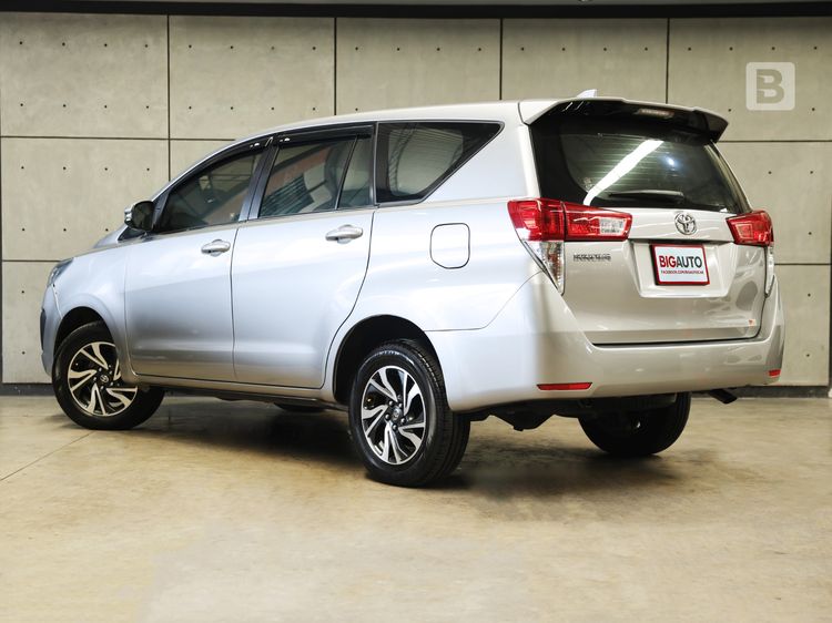 Toyota Innova 2021 2.0 Entry Utility-car เบนซิน ไม่ติดแก๊ส เกียร์อัตโนมัติ บรอนซ์เงิน รูปที่ 3