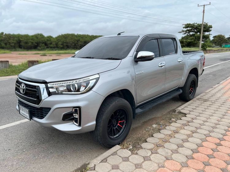 รถ Toyota Hilux Revo 2.4 Prerunner G สี เทา