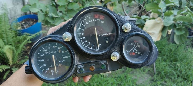 ขายของมือสองไมล์ honda NSR  ไฟตากลม ขายราคา 490 บาทไม่รวมส่ง