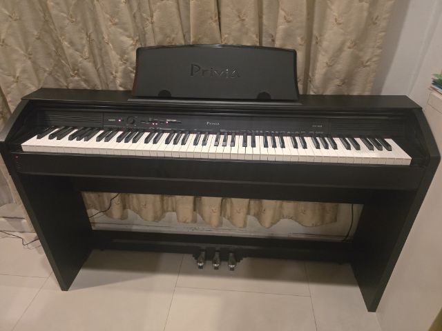 เปียโนไฟฟ้า Casio PX760