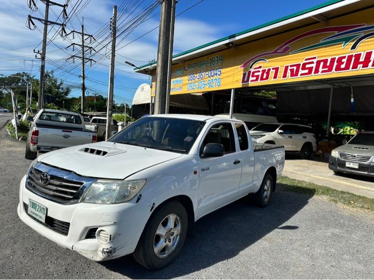 Toyota Hilux Vigo Champ 2013 Smart Cab 2.5 J Pickup ดีเซล ไม่ติดแก๊ส เกียร์ธรรมดา ขาว