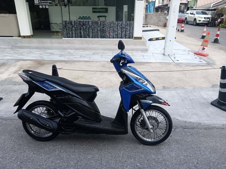 2011 ขาย Honda Click 110i ภาษีปี70 สวยเด่น เครื่องเดิมดีเยี่ยม ราคา 15500 บาท 
