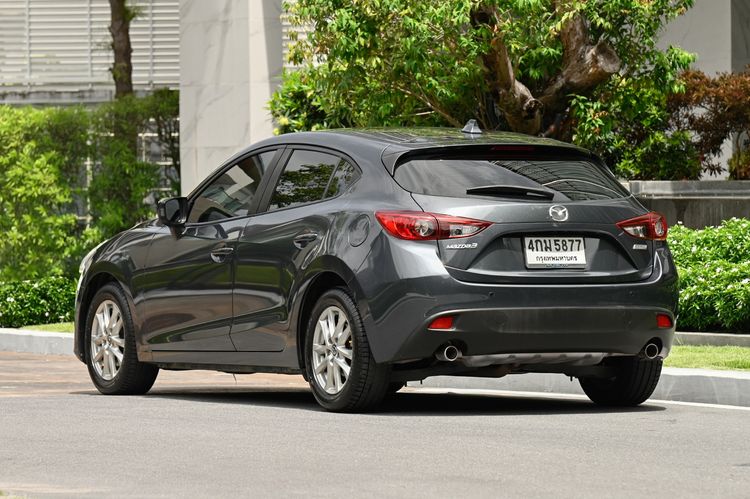 Mazda Mazda3 2015 2.0 E Sports Sedan เบนซิน ไม่ติดแก๊ส เกียร์อัตโนมัติ เทา รูปที่ 3